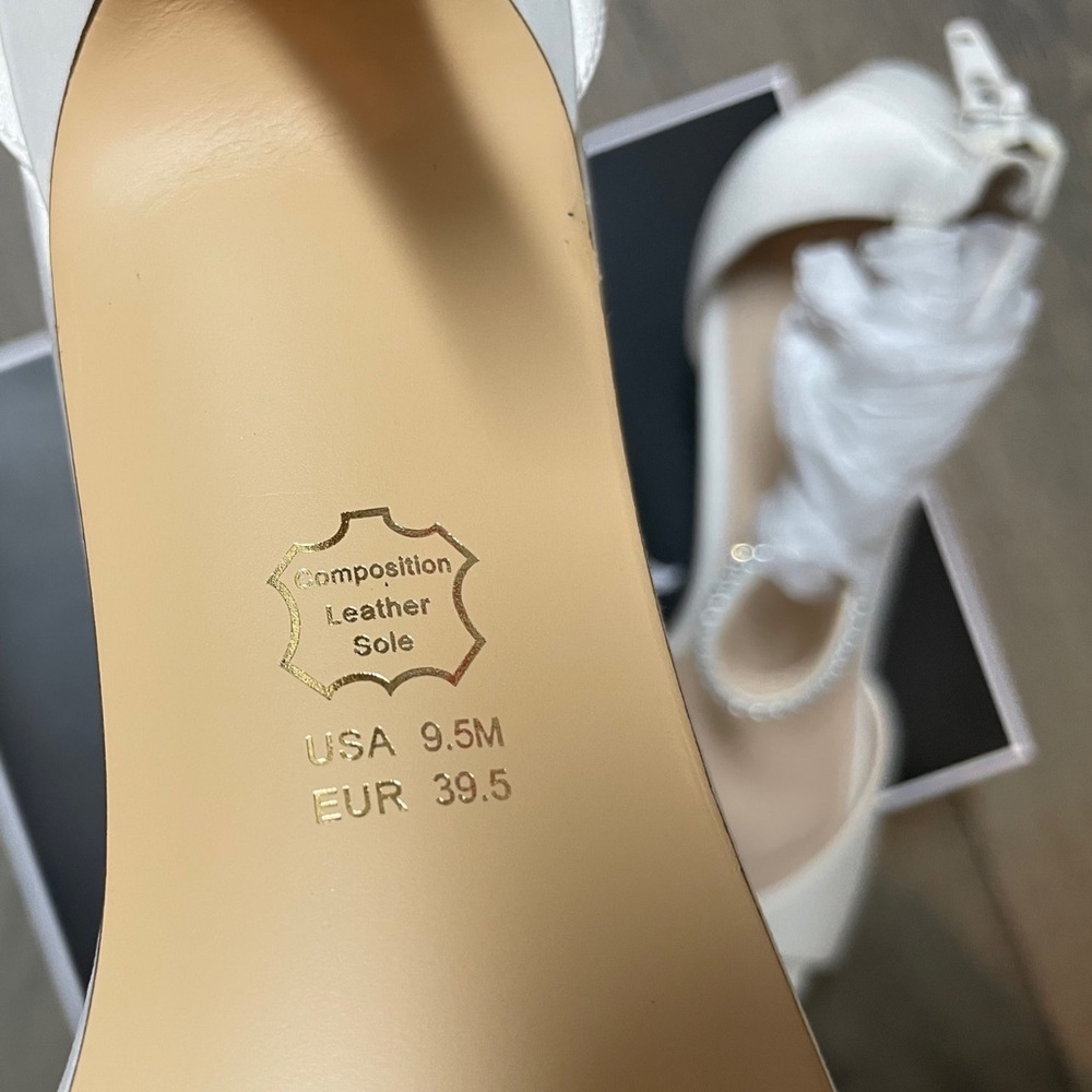 Nina Volanda Ivory Satin Crystal Ankle Strap Dress Sandals Size 9.5M New in Box - Picture 8 of 15